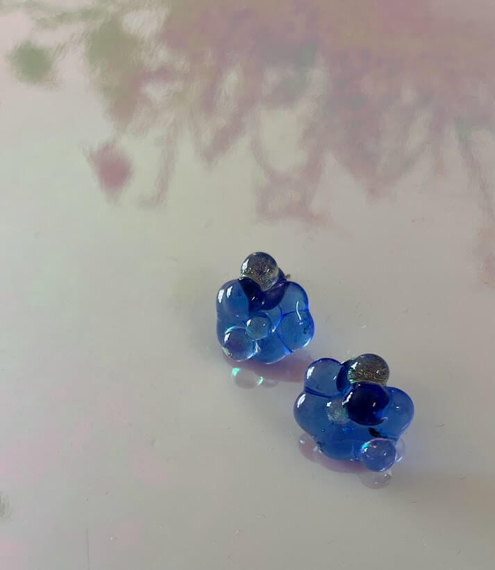 ピアス ブルー